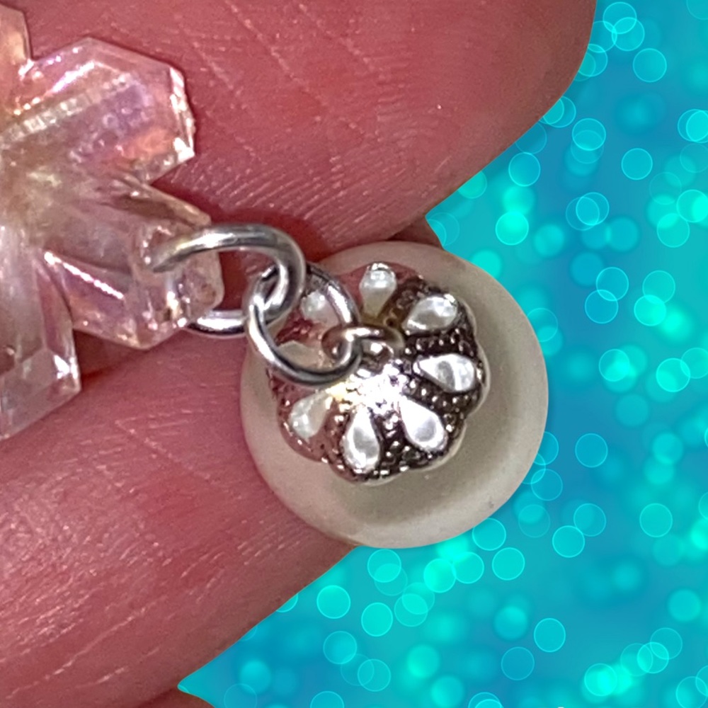 Hand Crafted Snowflake & Pearl Earrings Dangle Silver Iridescent Jewelry Pierced - Picture 6 of 7
